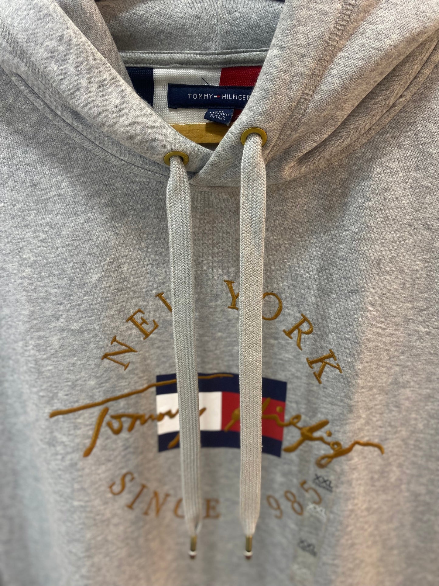 Tommy hoodie